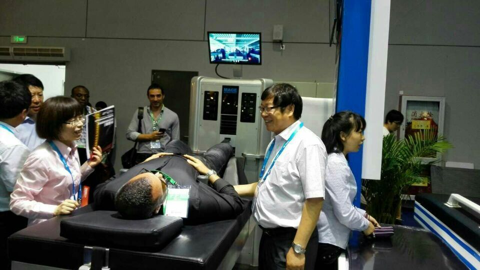 非手術脊柱減壓系統 非手術脊柱減壓系統