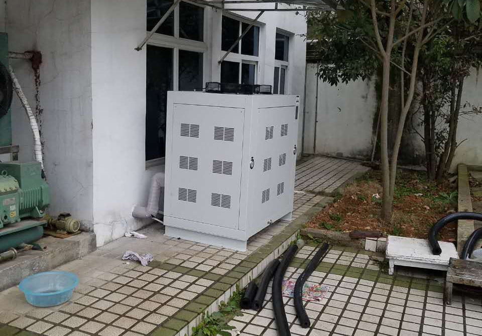 飛龍醫(yī)療血漿速凍機(jī)在貴州泰邦生物科技有限公司裝機(jī) 飛龍醫(yī)療血漿速凍機(jī)在貴州泰邦生物科技有限公司裝機(jī)