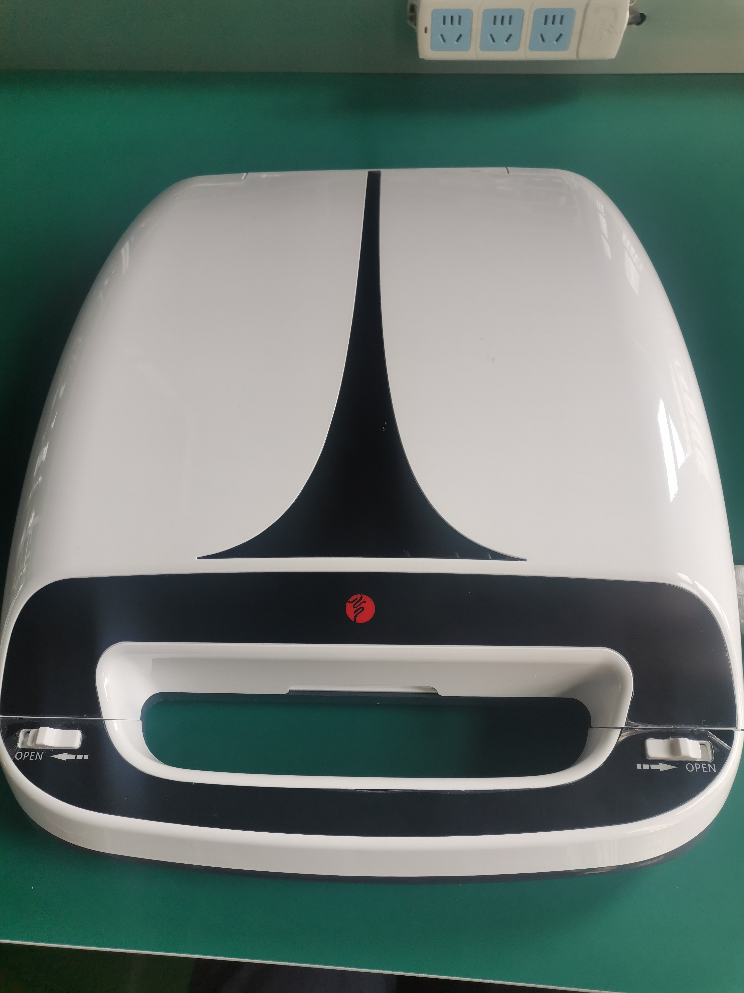 電磁式沖擊波治療儀便攜式