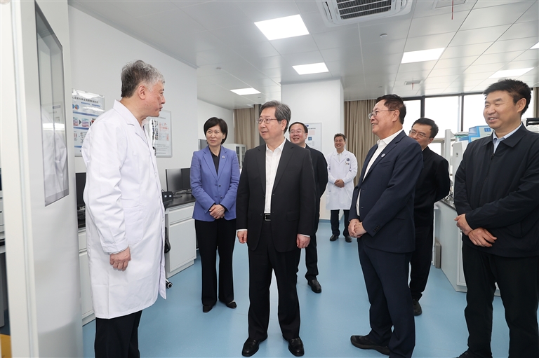 省委書記樓陽生調研河南省醫學科學院 省委書記樓陽生調研河南省醫學科學院